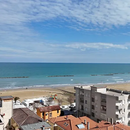 Se041 - Senigallia, Quadrilocale Accessoriato A 150Mt Dal Mare Exterior photo